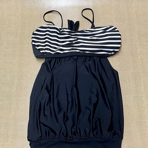 Tankini Top Size XLg - Picture 1 of 7